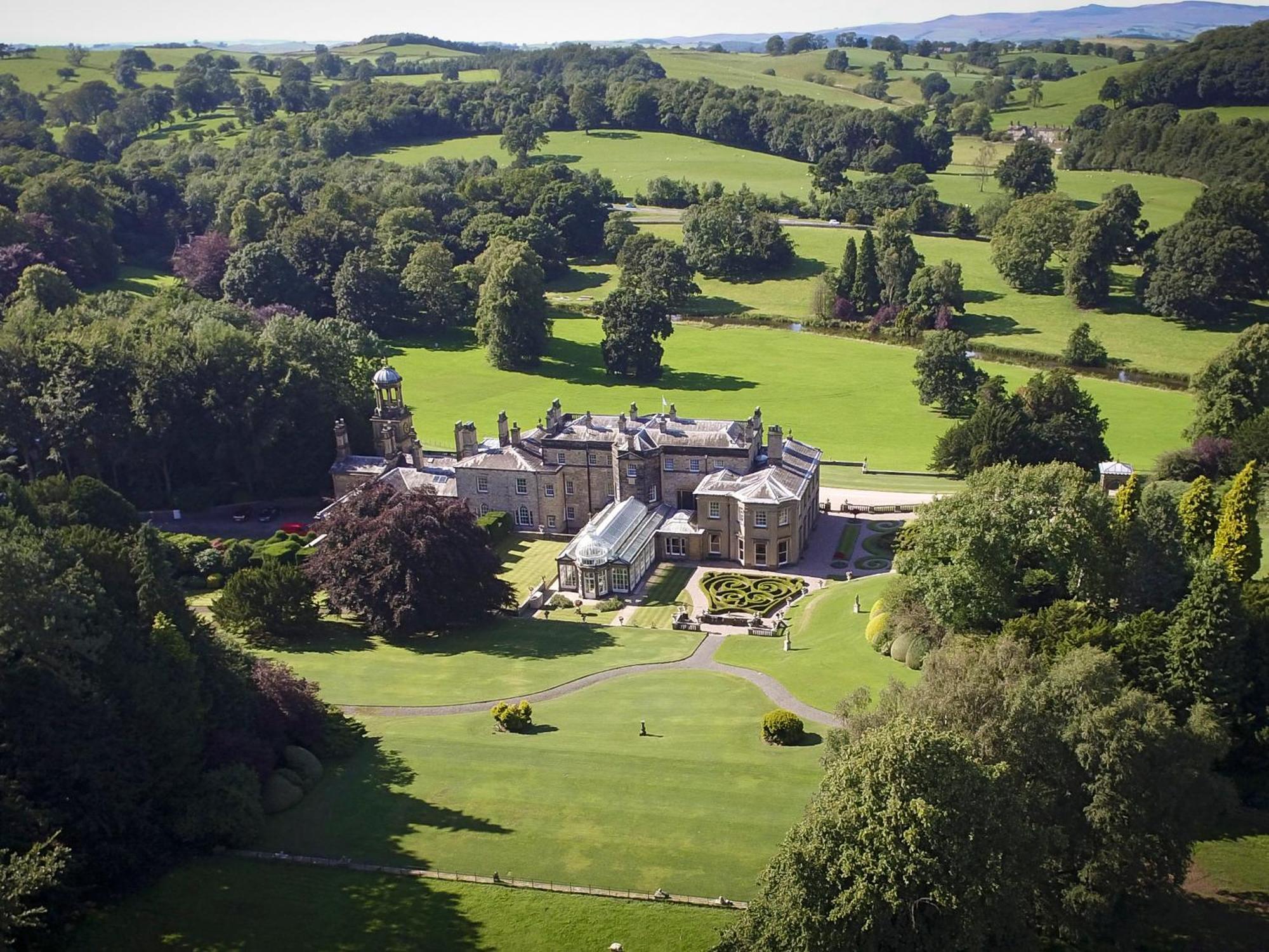 Broughton Hall By Birch Stays 外观 照片